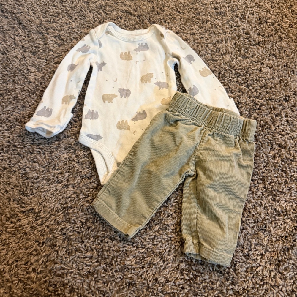 Just One You-Carter's Boys Two Piece outfit--Bodysuit  & Corduroy Pants NB